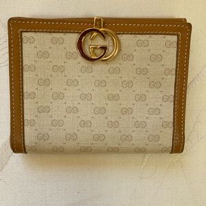 Gucci GG Marmont bifold wallet